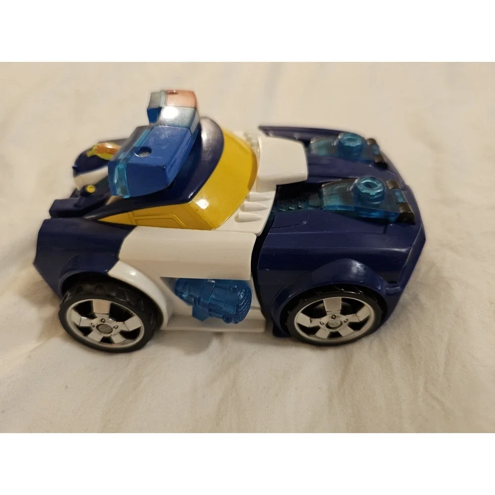 Playskool Heroes Rescue Bots Chase the Police-Bot Transformer Figure Used‎